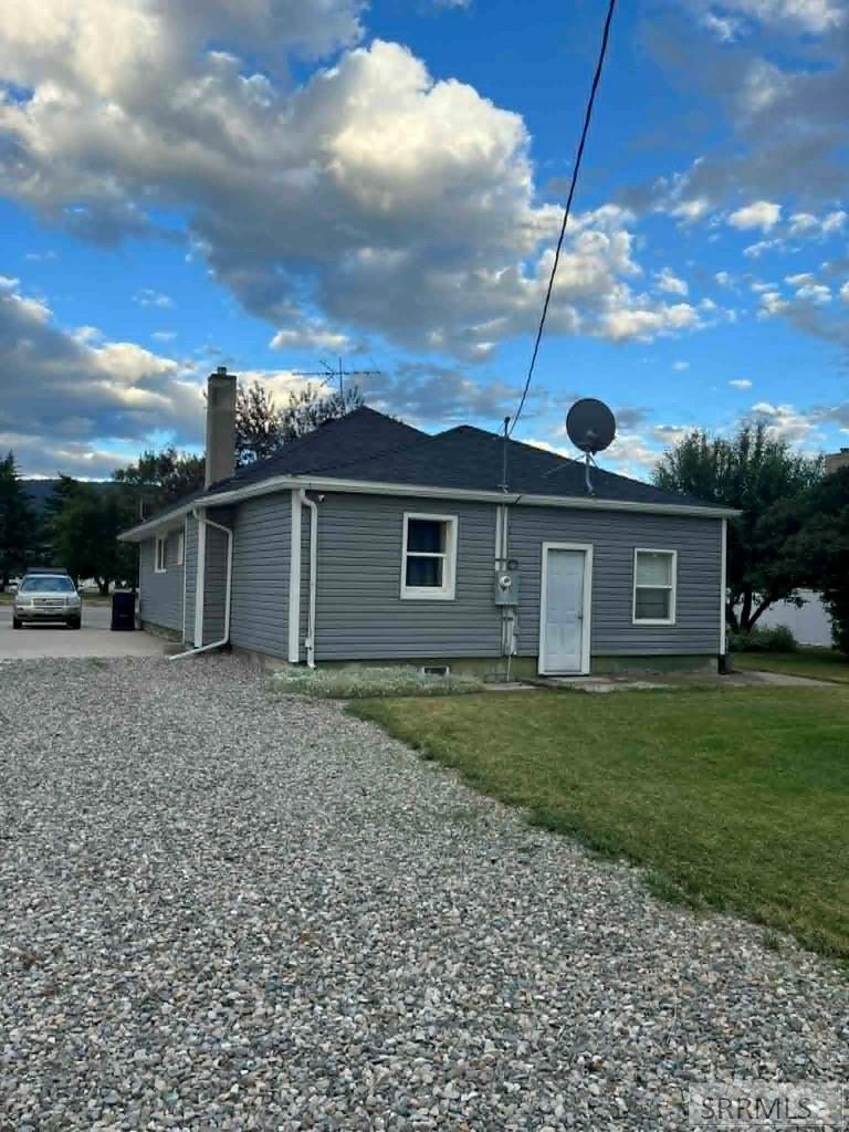 906 S Main Street Property Photo 5