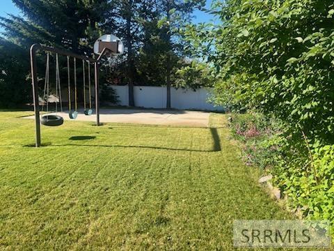 906 S Main Street Property Photo 7