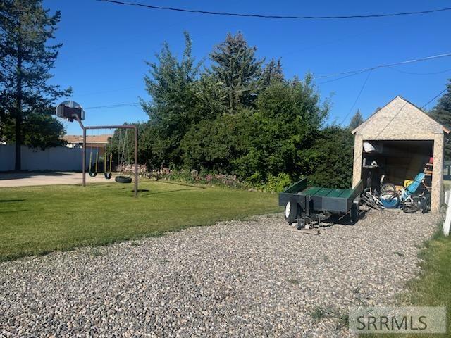 906 S Main Street Property Photo 11