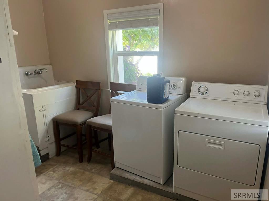 906 S Main Street Property Photo 21