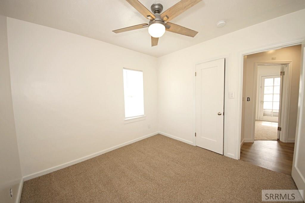 1337 E Lewis Street Property Photo 11