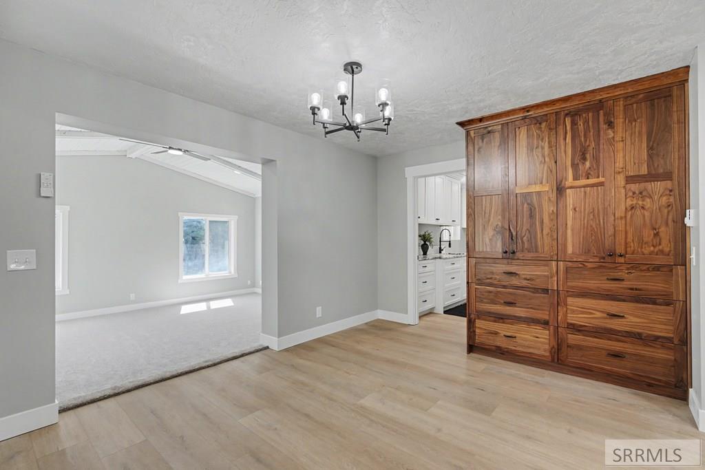 2041 Monticello Drive Property Photo 11