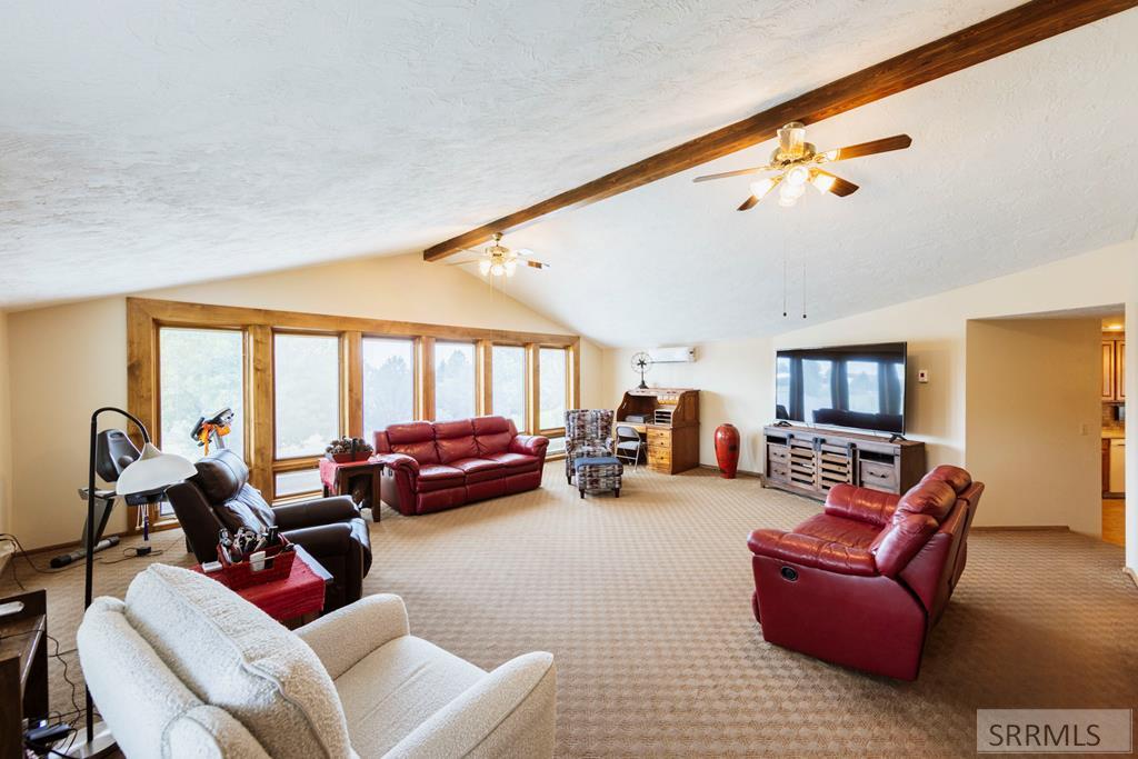 2255 E Greenbrier Drive Property Photo 11