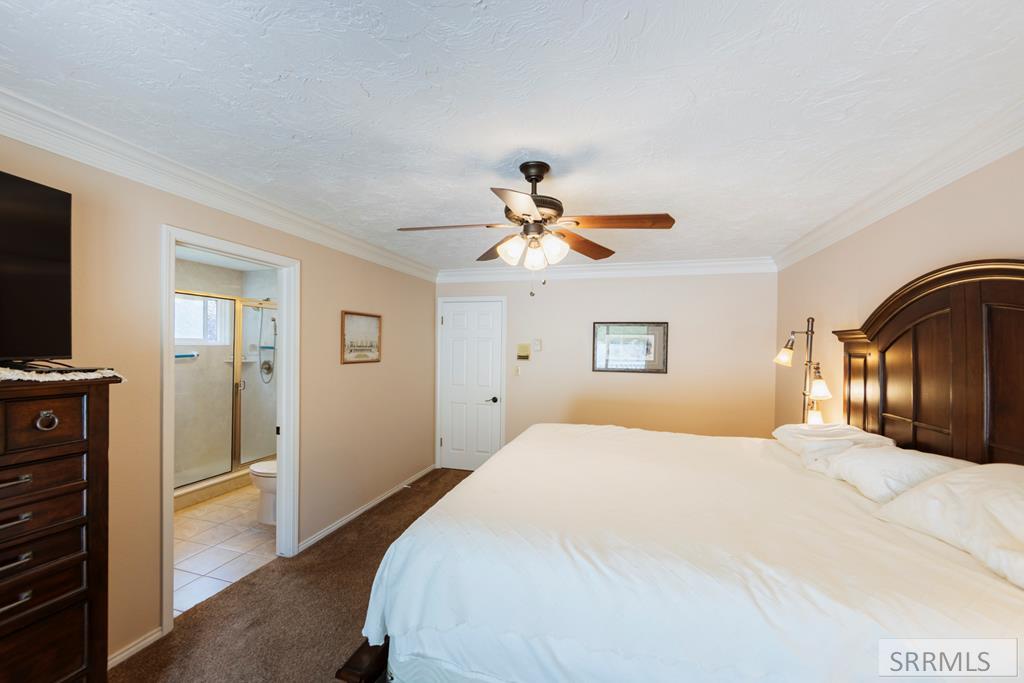 2255 E Greenbrier Drive Property Photo 28