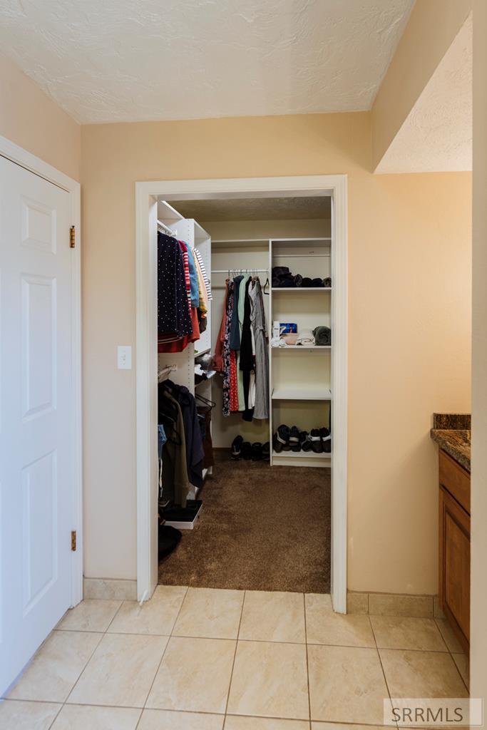 2255 E Greenbrier Drive Property Photo 29