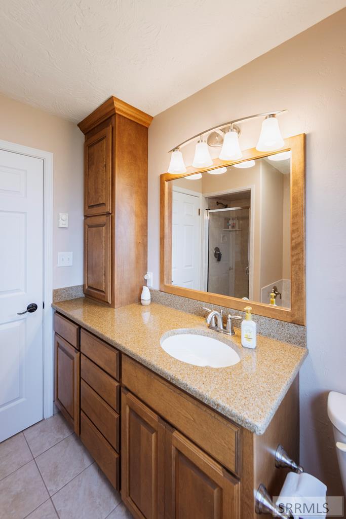 2255 E Greenbrier Drive Property Photo 31