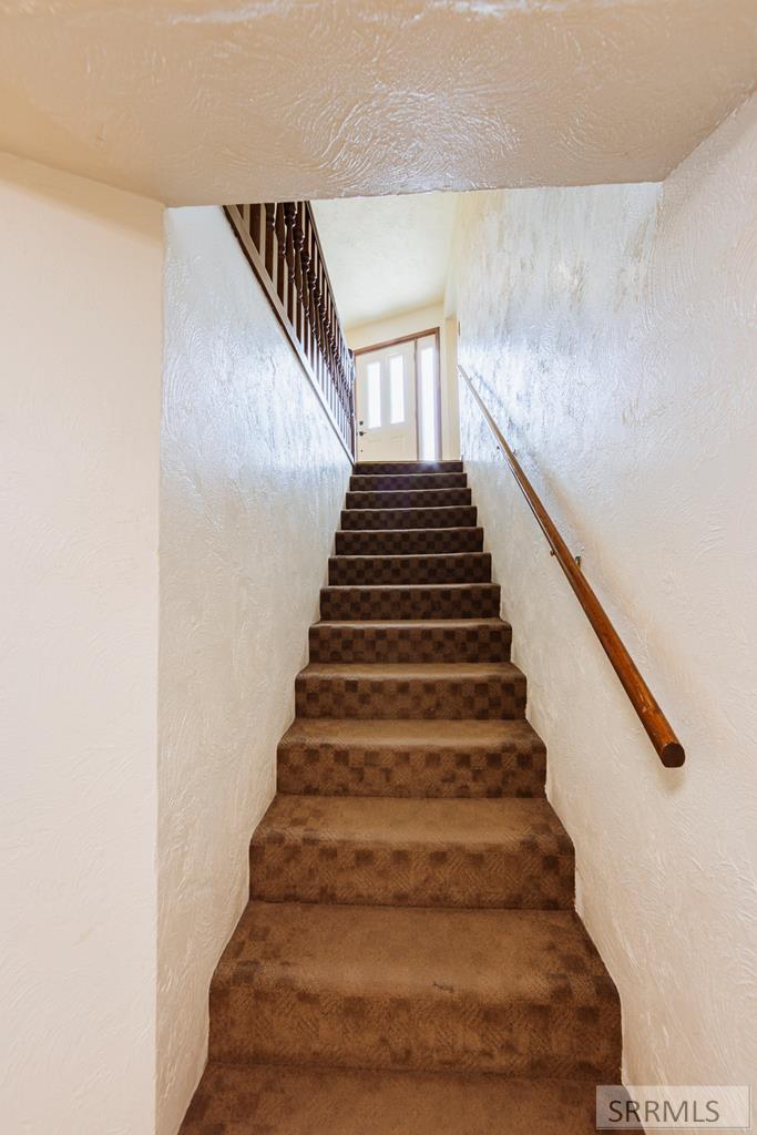 2255 E Greenbrier Drive Property Photo 43