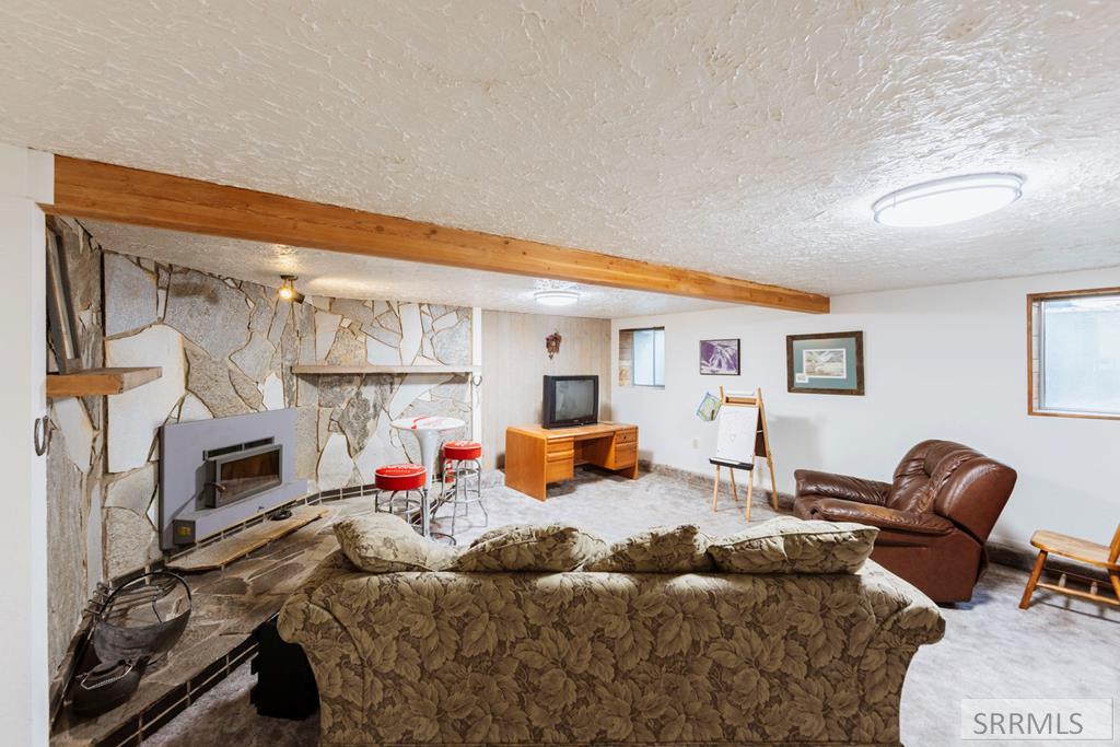 2255 E Greenbrier Drive Property Photo 47