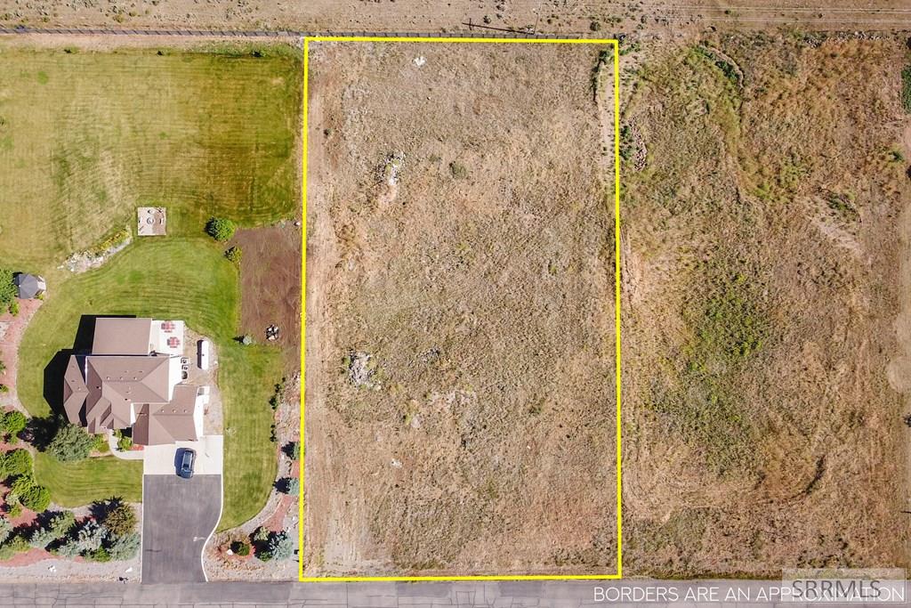 2917 Hackamore Drive Property Photo 3
