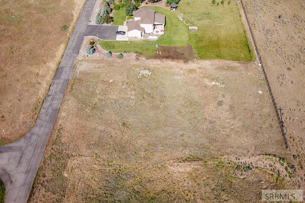 2917 Hackamore Drive Property Photo 8