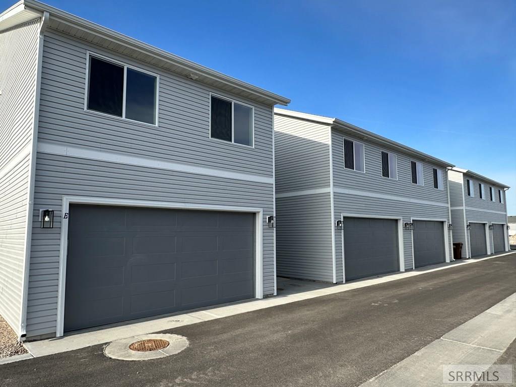 5540 Trueman St # B Property Photo 2