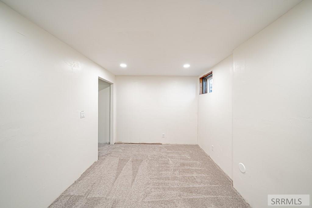 231 Meadowlark Drive Property Photo 33