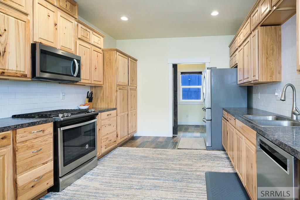 251 Palisades Park Road Property Photo 5