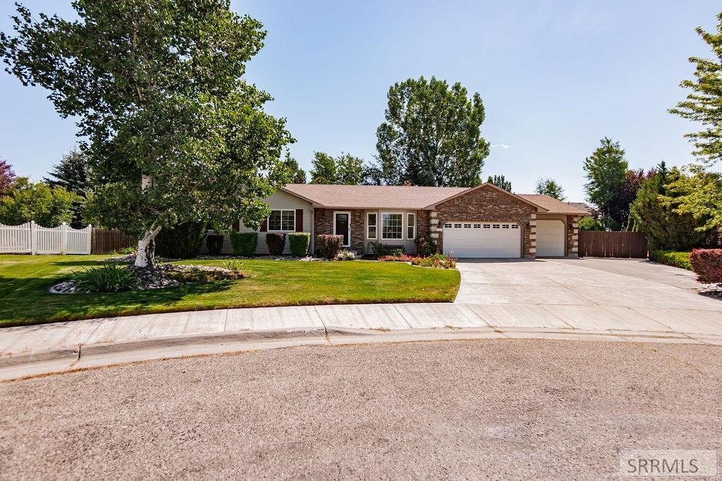 1184 Shadow Mountain Court Property Photo 2