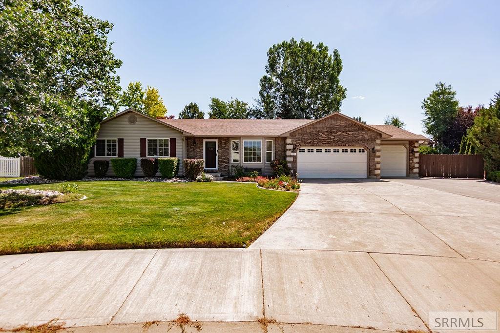 1184 Shadow Mountain Court Property Photo 3