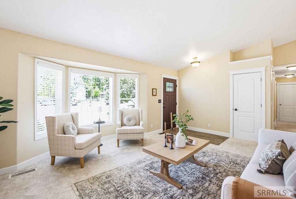 1184 Shadow Mountain Court Property Photo 10