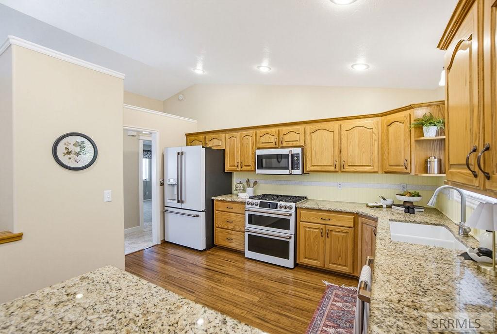 1184 Shadow Mountain Court Property Photo 16