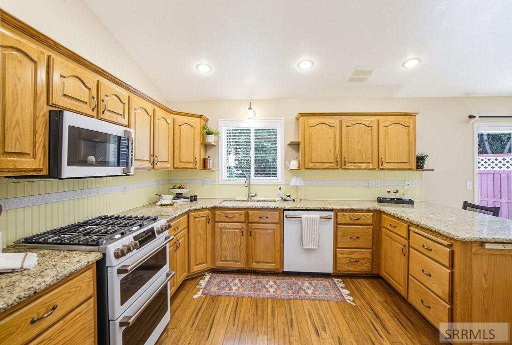 1184 Shadow Mountain Court Property Photo 17
