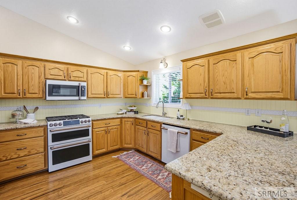 1184 Shadow Mountain Court Property Photo 18