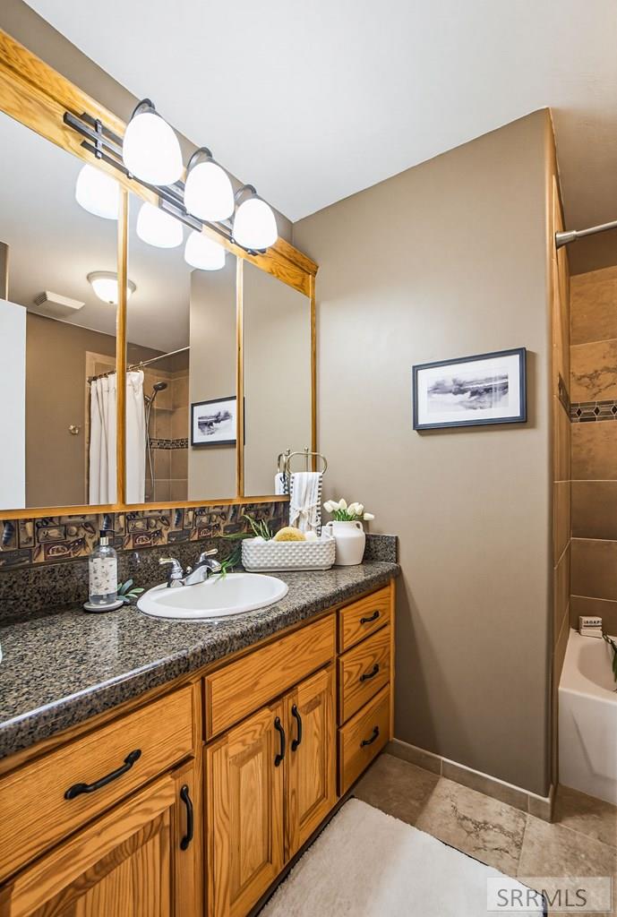 1184 Shadow Mountain Court Property Photo 40