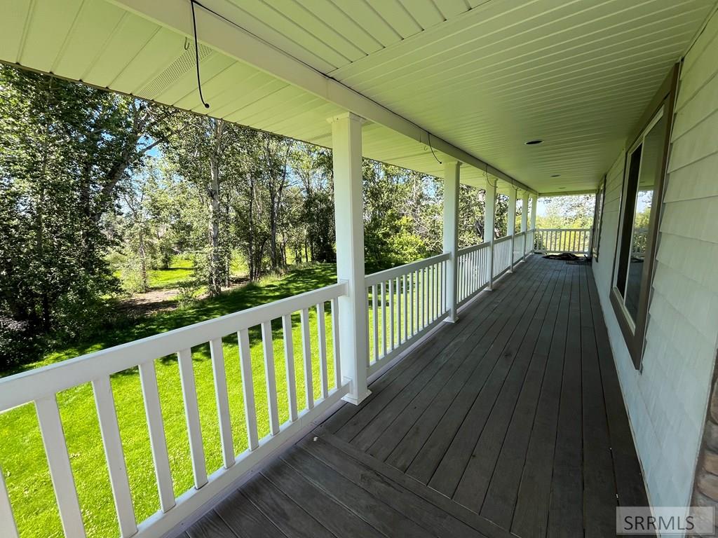 1984 E 183 N Property Photo 21