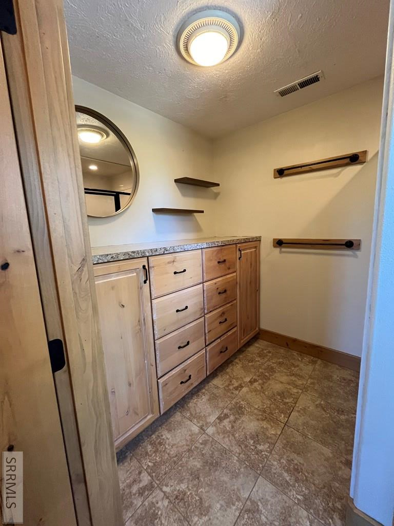 1984 E 183 N Property Photo 56