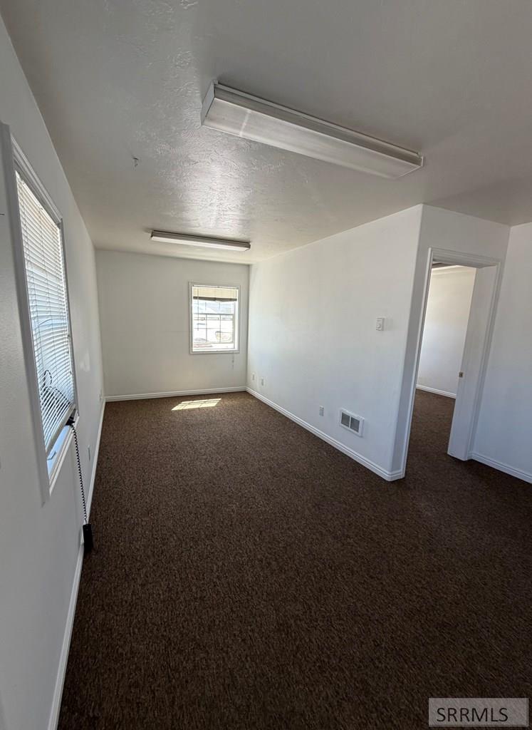 1664 Woodruff Park Property Photo 6