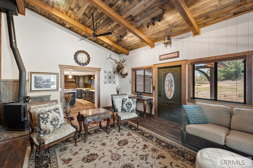 189 Lemhi Road Property Photo 8