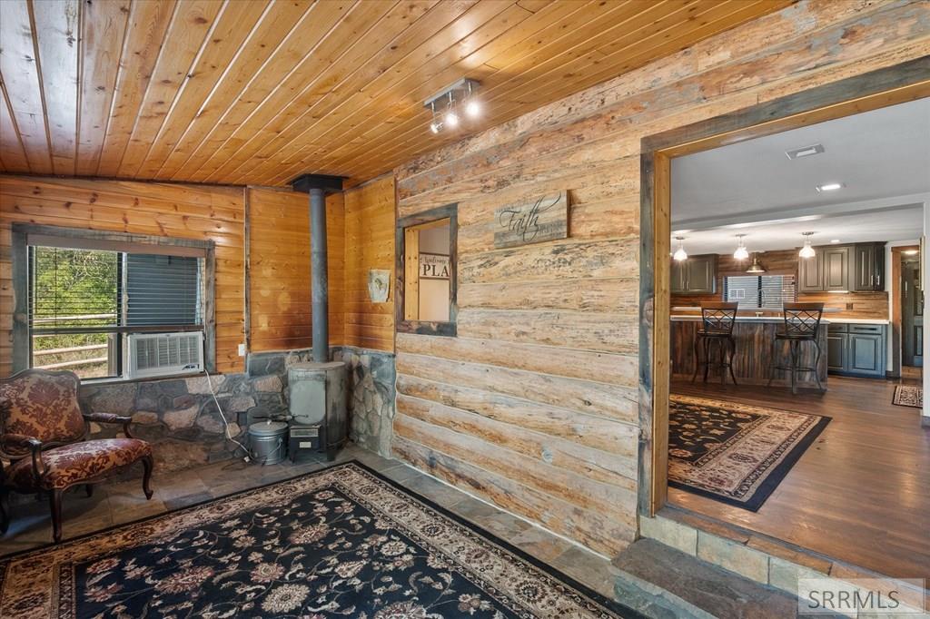 189 Lemhi Road Property Photo 22