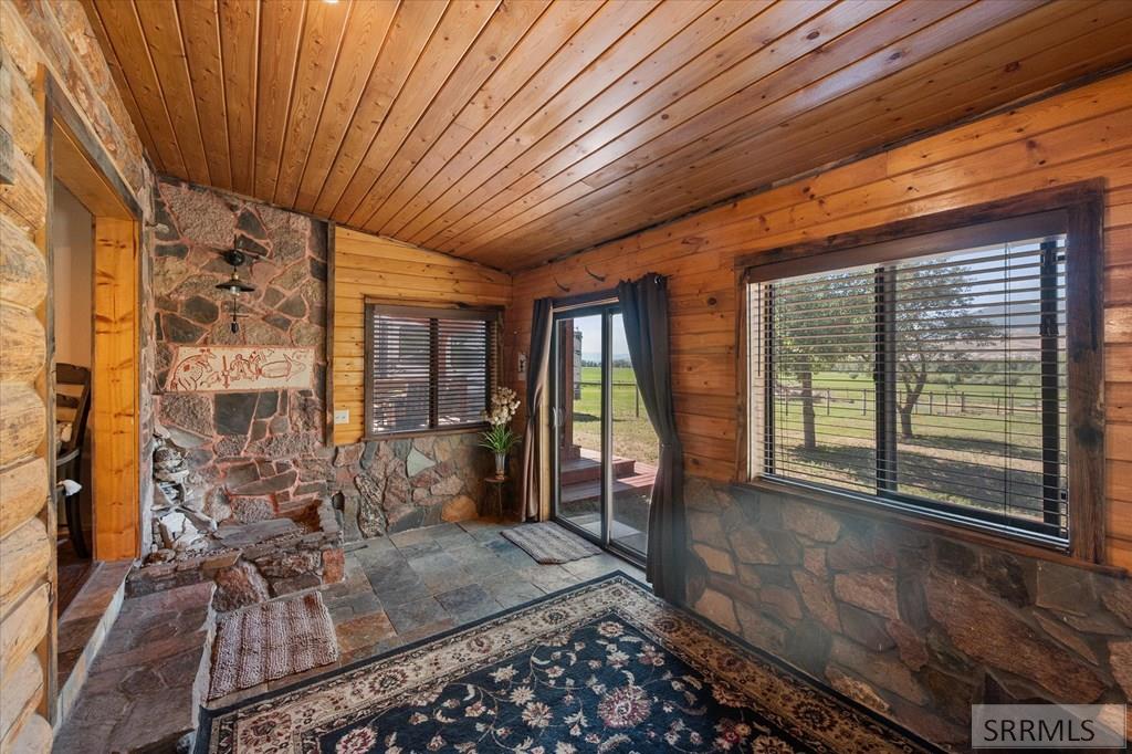 189 Lemhi Road Property Photo 23