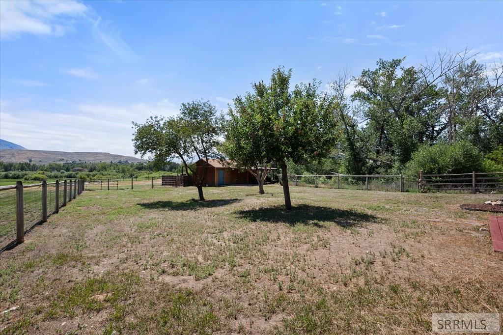 189 Lemhi Road Property Photo 38