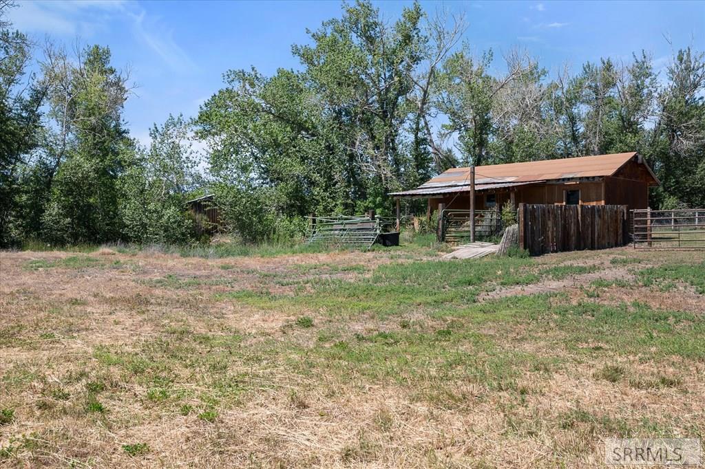 189 Lemhi Road Property Photo 40