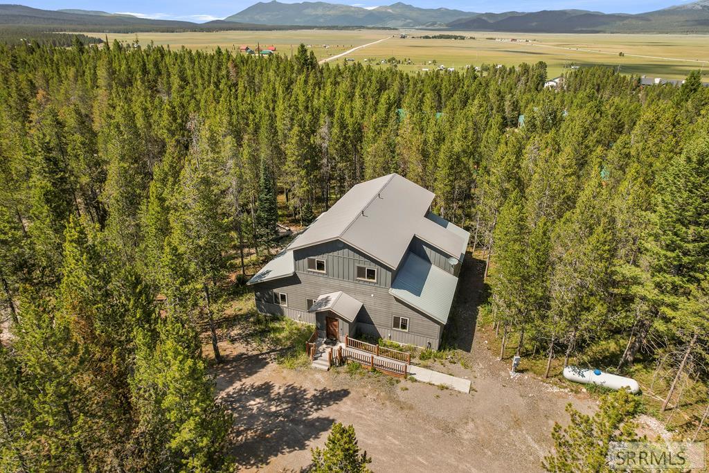 4111 Huckleberry Lane Property Photo