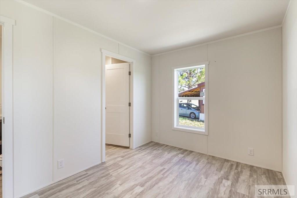 850 Parkway Drive # 35 Property Photo 6