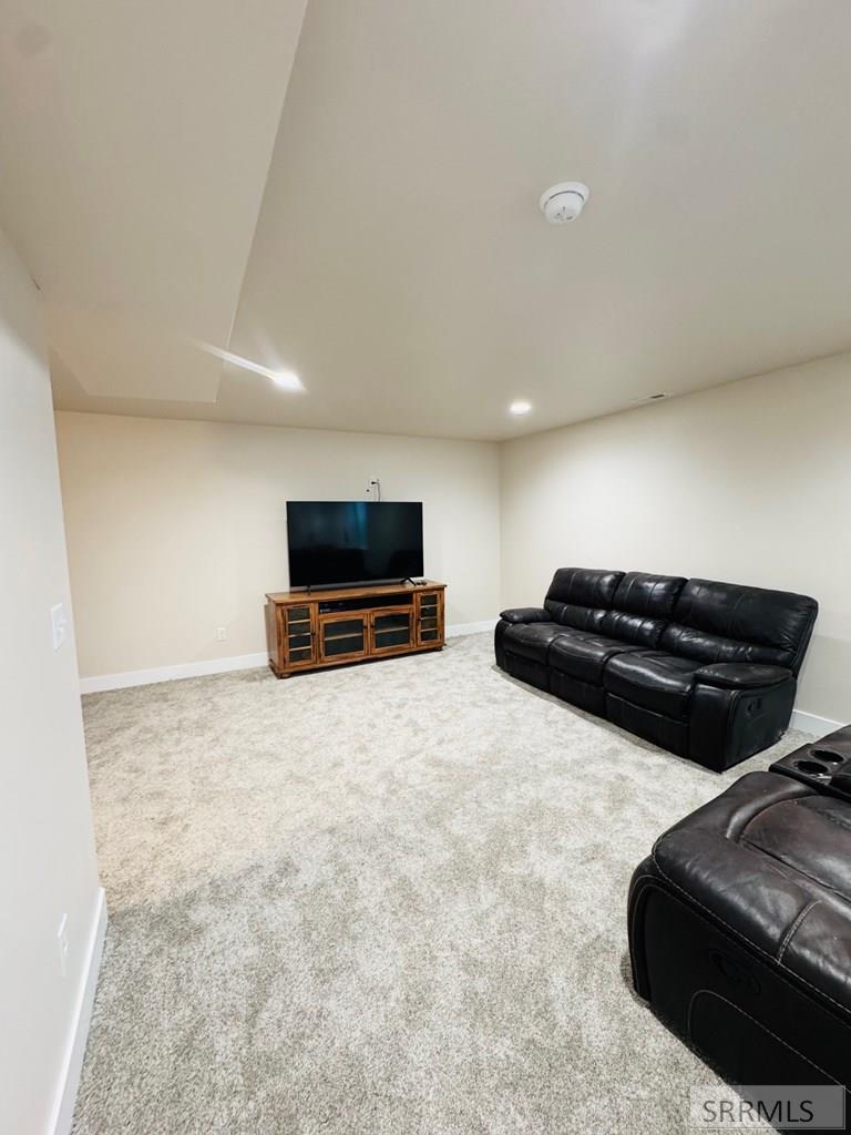 1158 Dolostone Property Photo 17