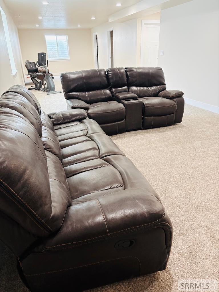 1158 Dolostone Property Photo 19