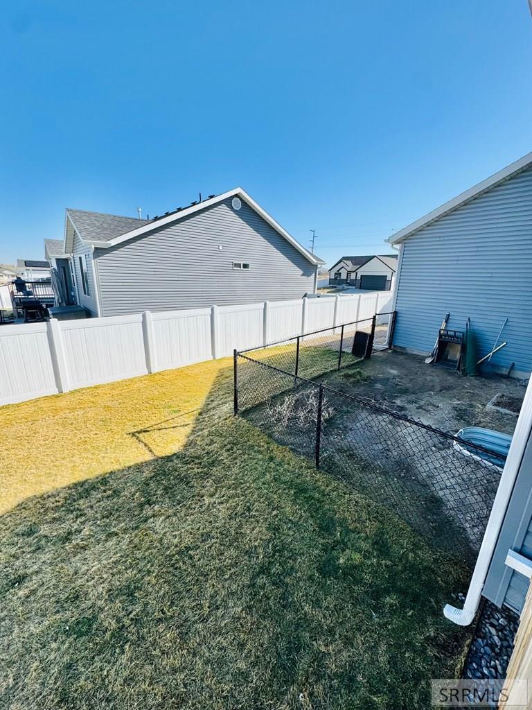 1158 Dolostone Property Photo 27