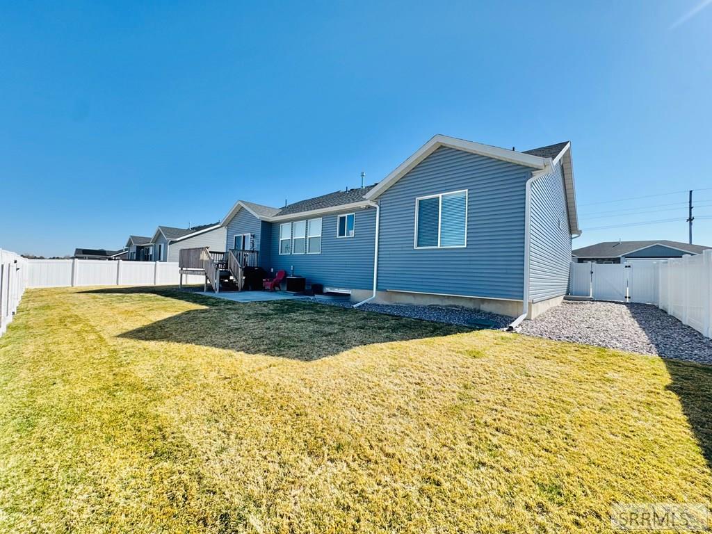 1158 Dolostone Property Photo 30