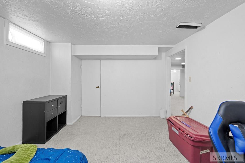 396 W 2nd S Property Photo 34