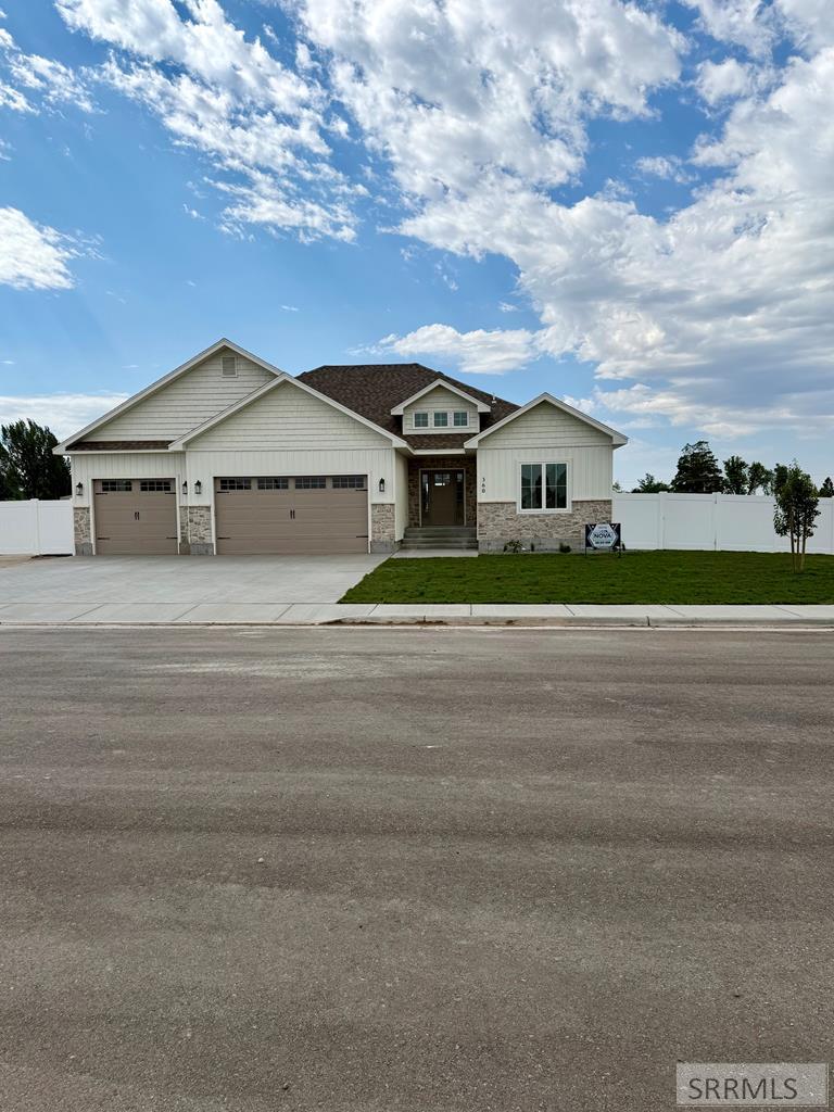 360 Meadow Walk Dr Property Photo 1