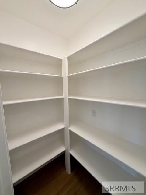 360 Meadow Walk Dr Property Photo 14