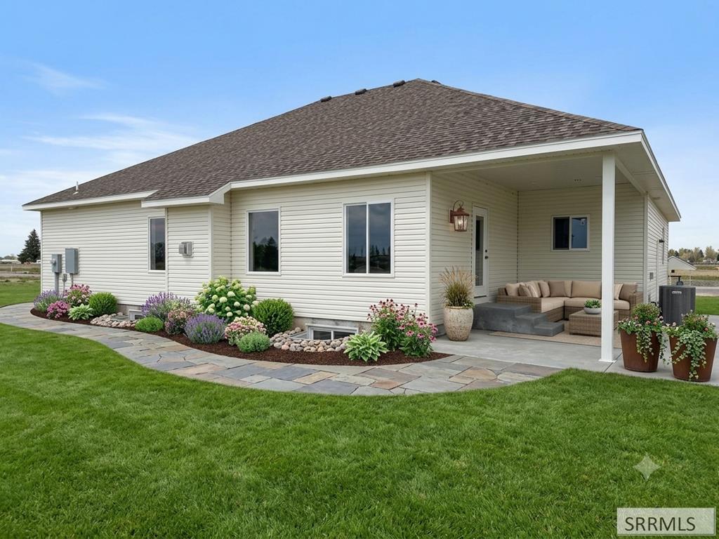 360 Meadow Walk Dr Property Photo 36