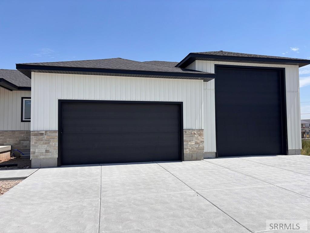 32 N Currant Lane Property Photo 2
