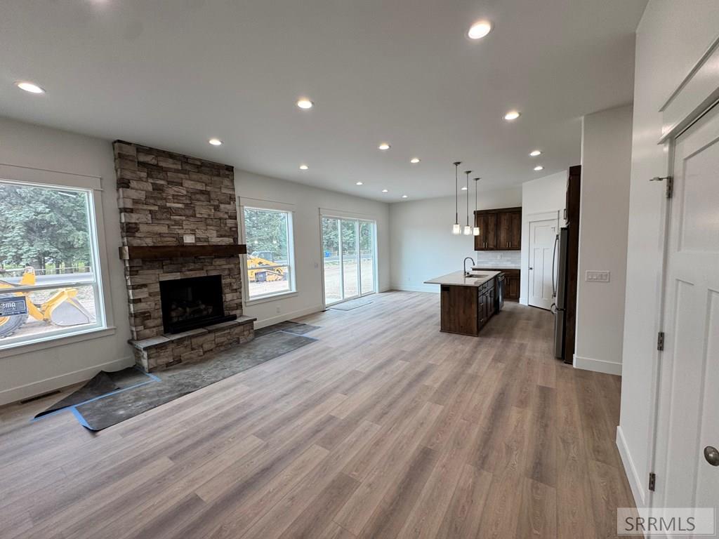 387 Wind River Drive Property Photo 11