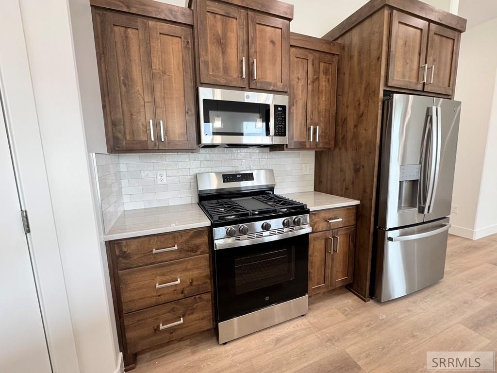 387 Wind River Drive Property Photo 15