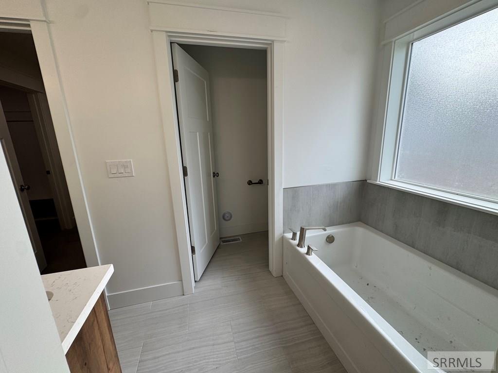 387 Wind River Drive Property Photo 19