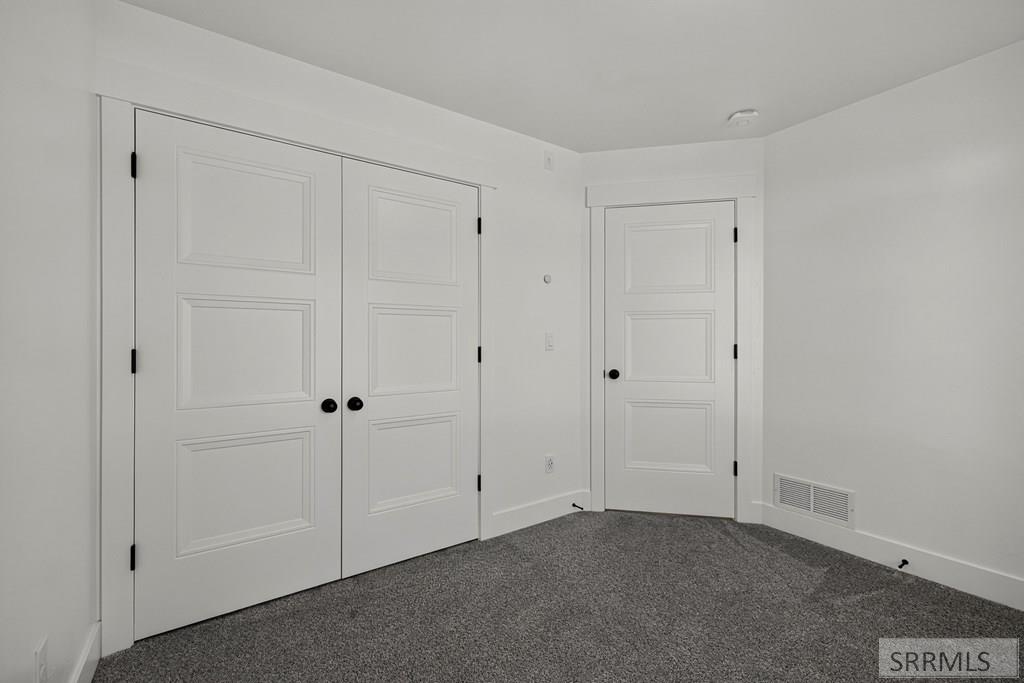 7013 Crispin Dr Property Photo 23