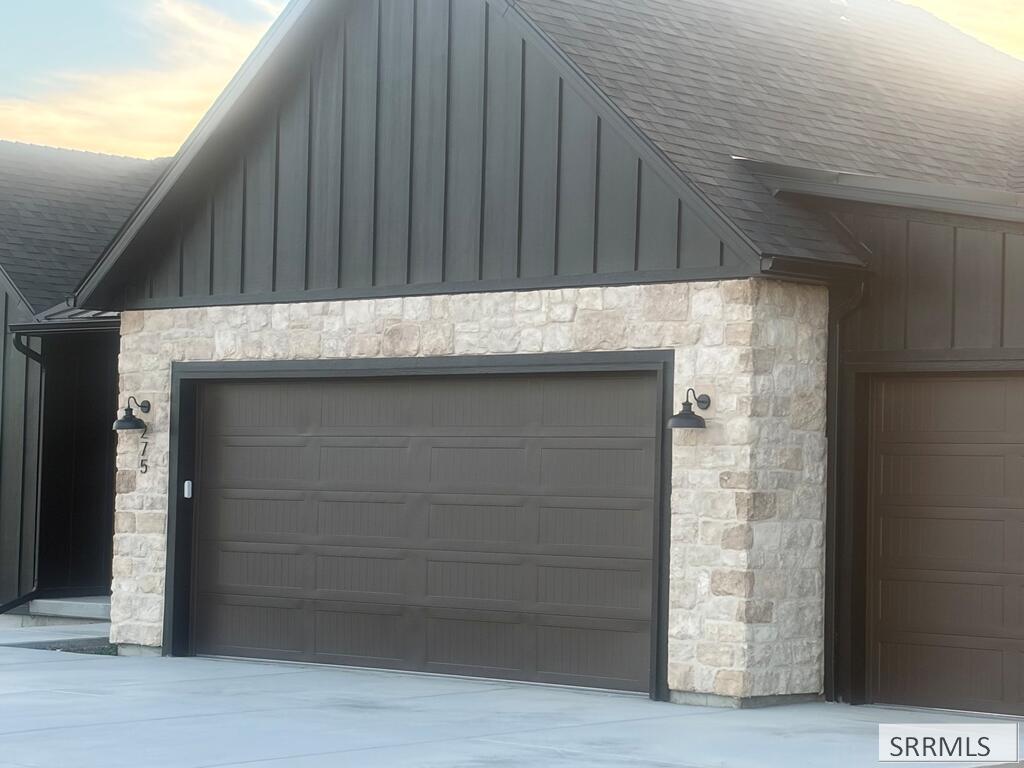 275 N 2340 E Property Photo 3