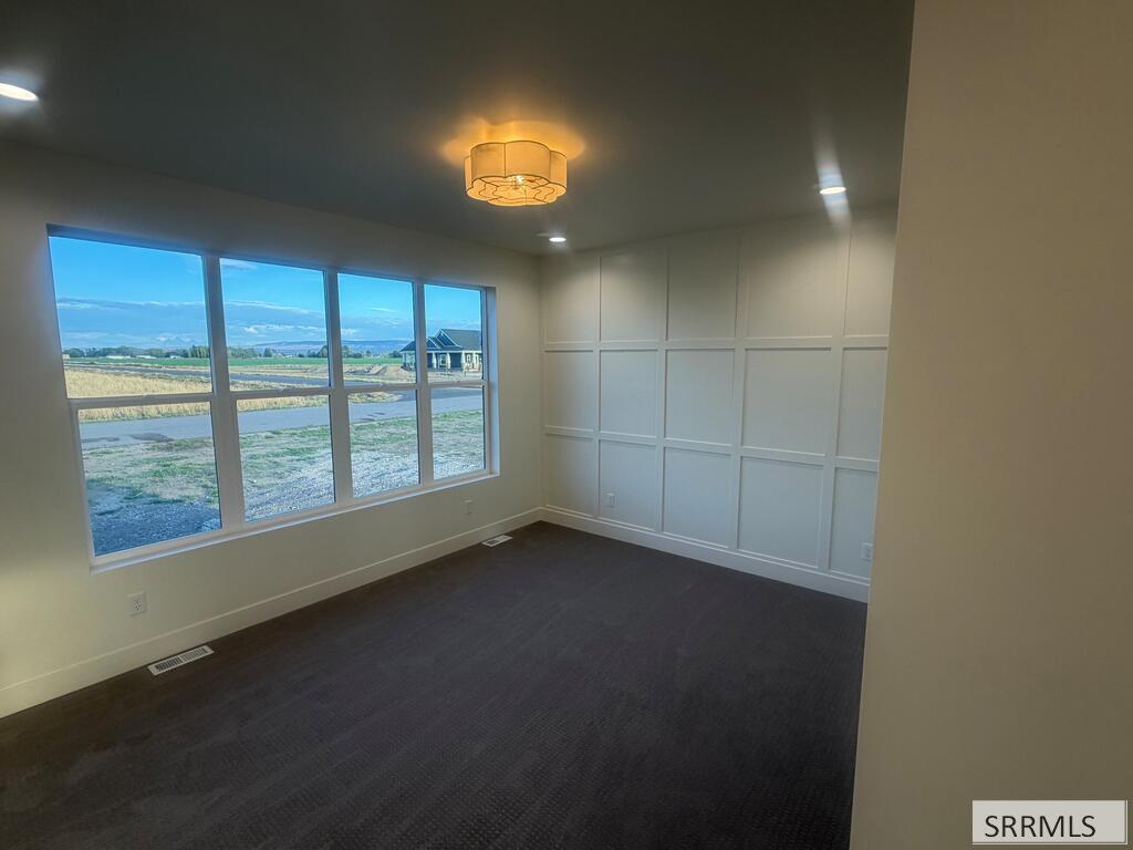 275 N 2340 E Property Photo 10