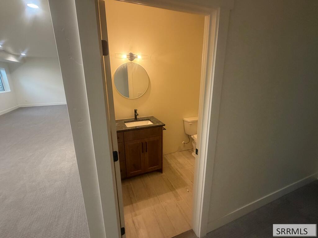275 N 2340 E Property Photo 17